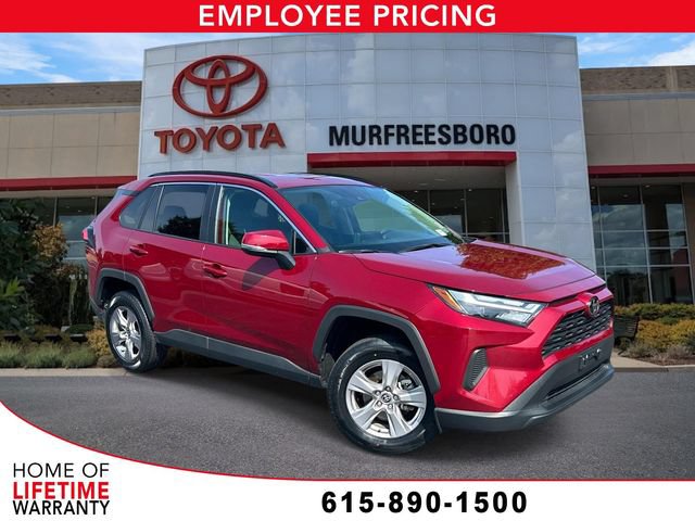 Used 2025 Toyota RAV4 XLE AWD/4WD image 1