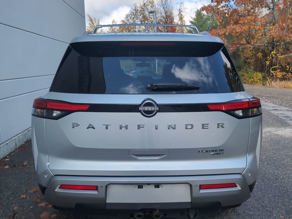 Used 2022 Nissan Pathfinder Platinum w/ Cargo Package image 8