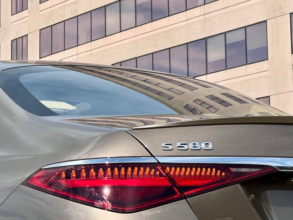 Certified 2026 Mercedes-Benz S 580 4MATIC Sedan image 9