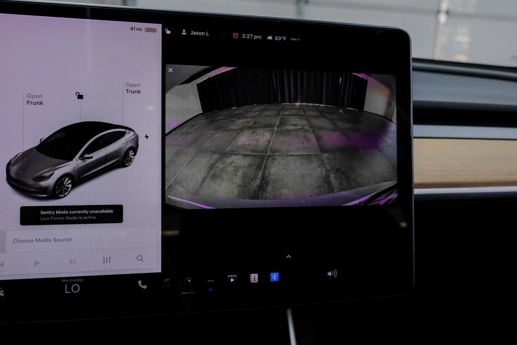 Used 2018 Tesla Model 3 Mid Range image 26