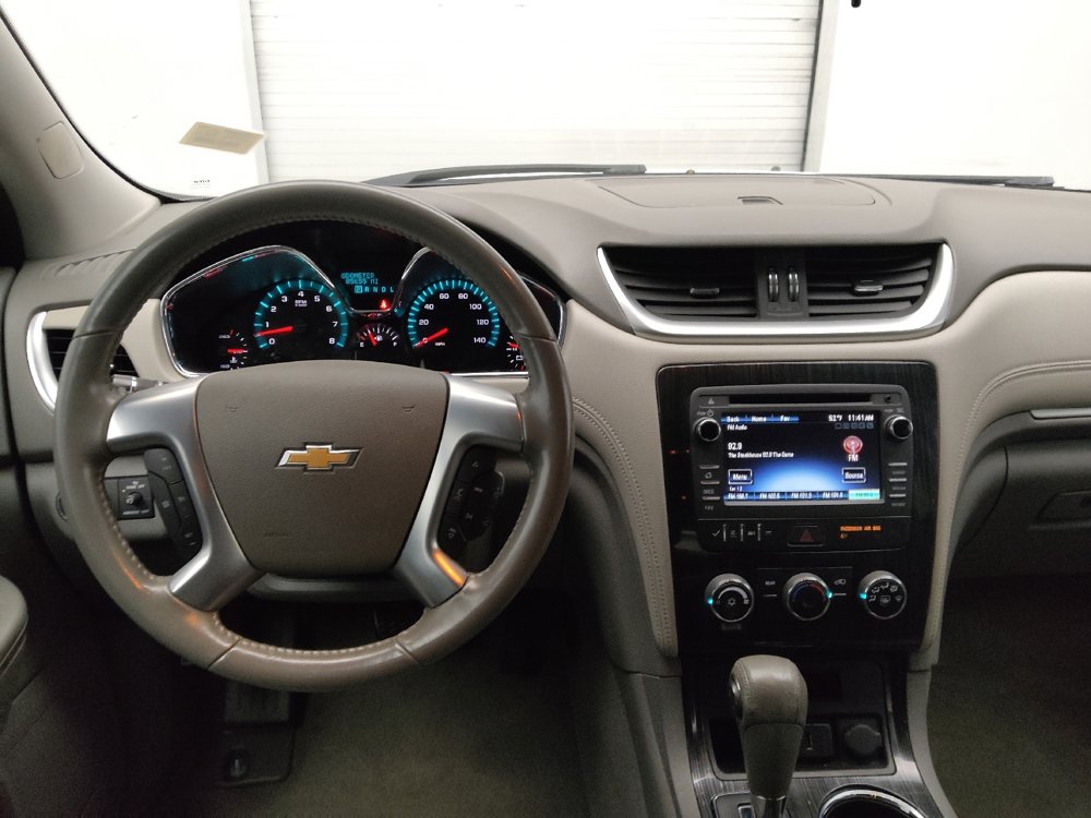 Used 2017 Chevrolet Traverse LT image 22
