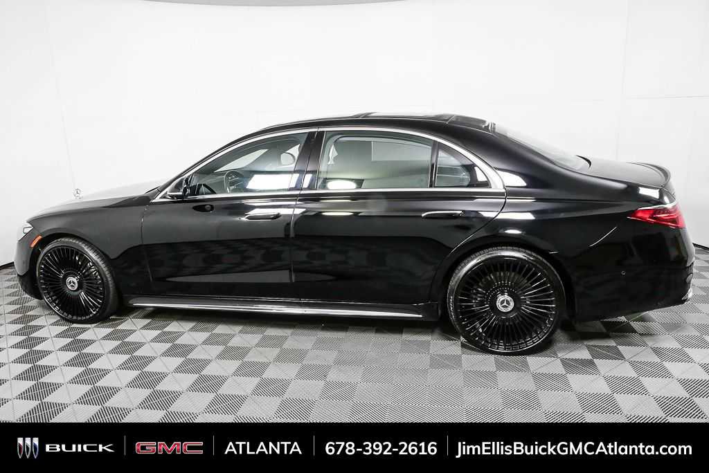 Used 2021 Mercedes-Benz S 580 4MATIC Sedan image 2