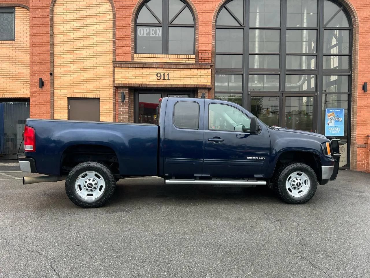 Used 2011 GMC Sierra 2500 SLT AWD/4WD image 13