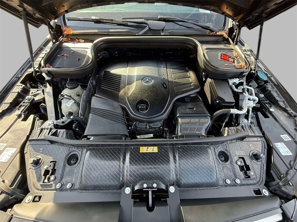 Used 2021 Mercedes-Benz GLS 450 4MATIC image 23