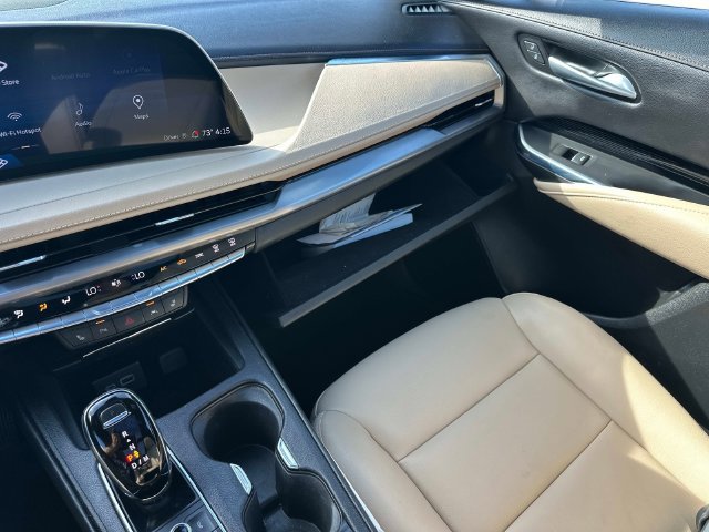 Used 2024 Cadillac XT4 Luxury w/ Cold Weather Package AWD/4WD image 36