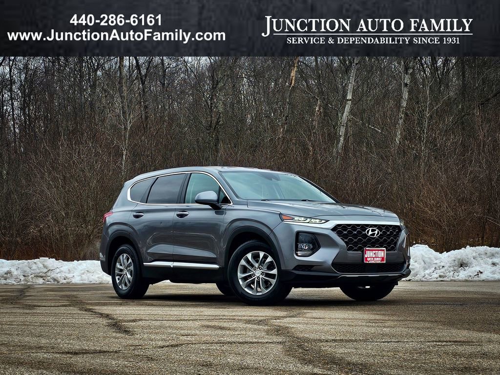 Used 2019 Hyundai Santa Fe SE image 1