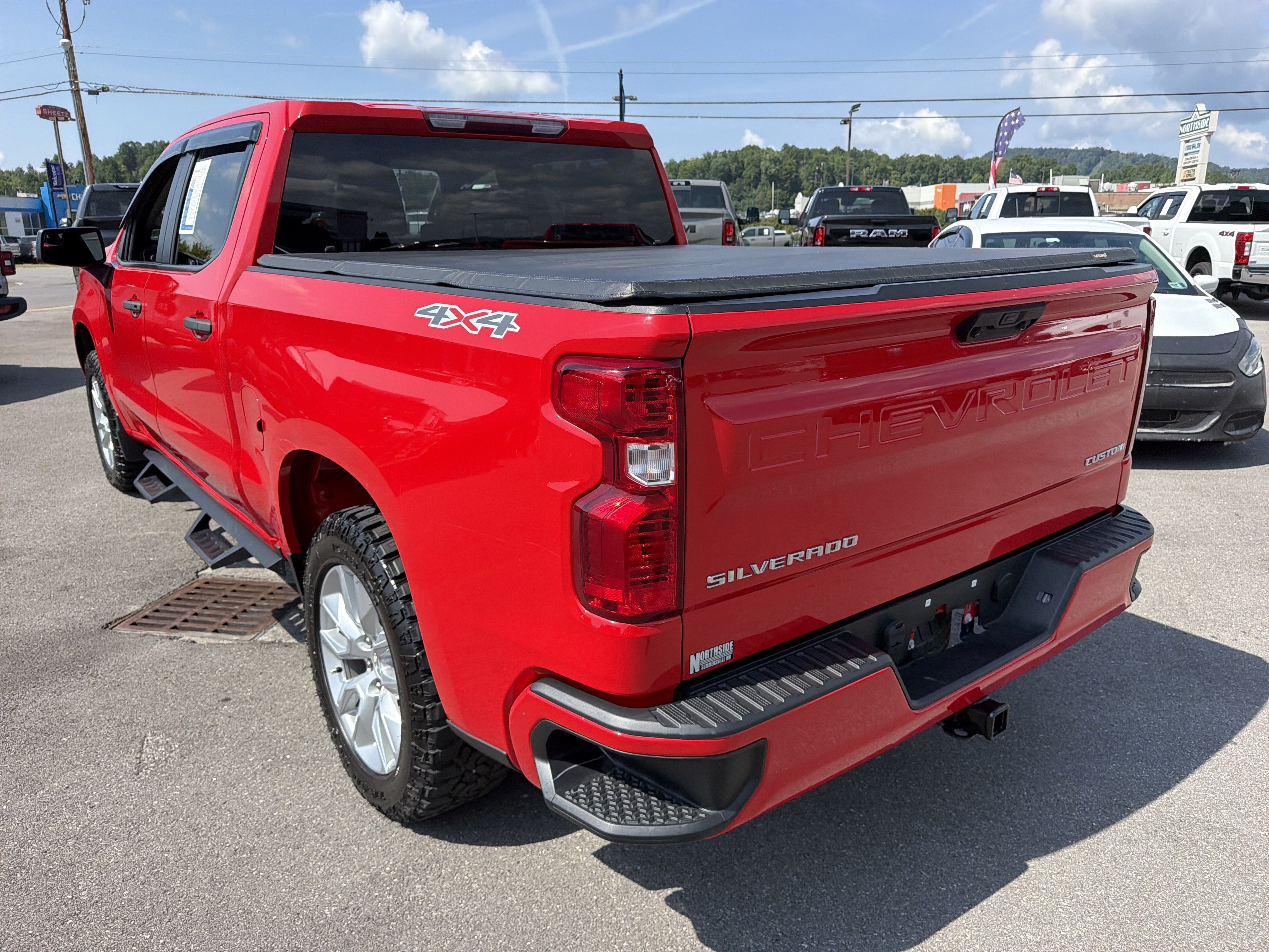 Used 2023 Chevrolet Silverado 1500 Custom AWD/4WD image 8