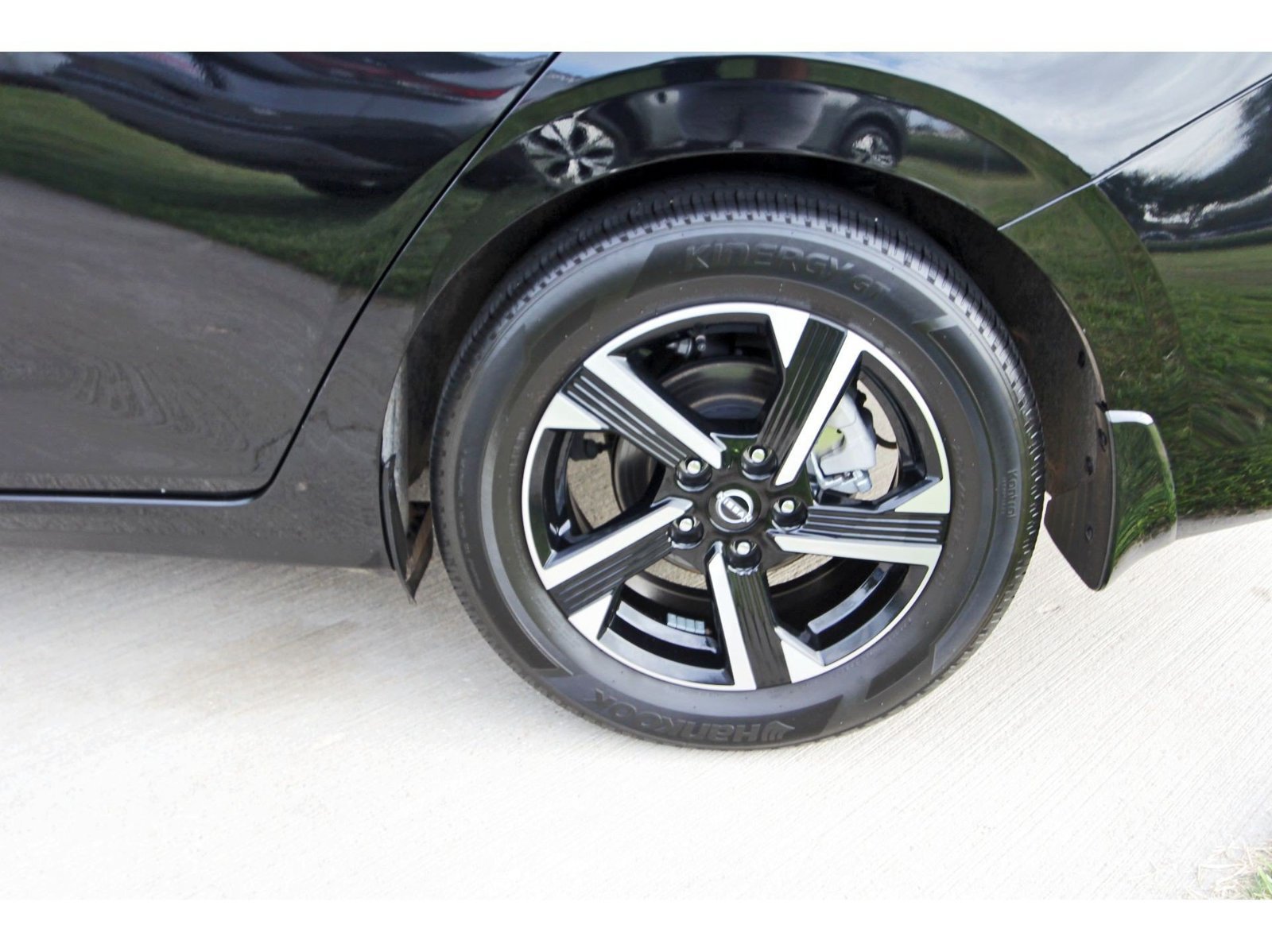 Certified 2024 Nissan Sentra SV w/ All-Weather Package FWD image 32