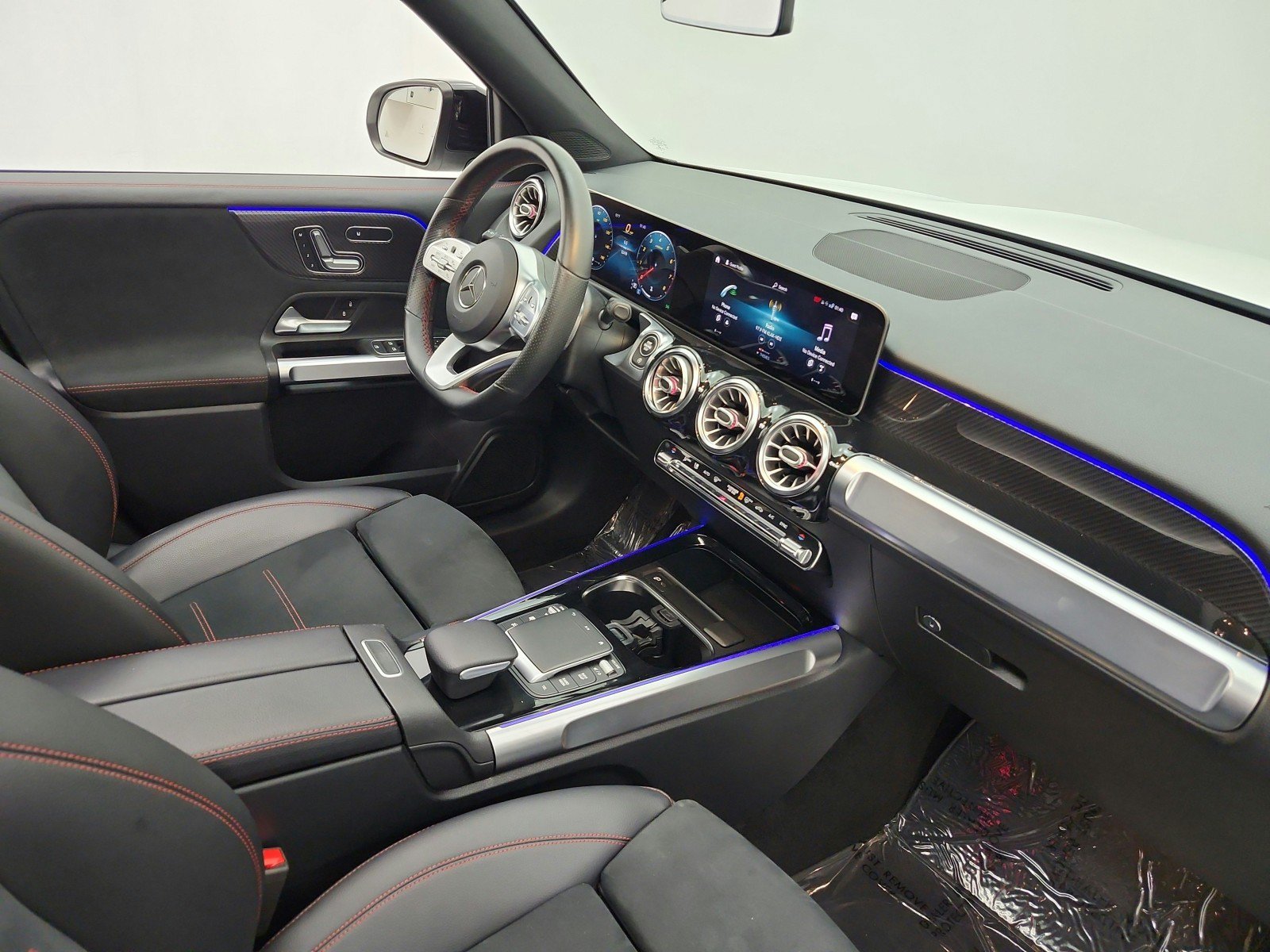 Used 2021 Mercedes-Benz GLB 250 image 17