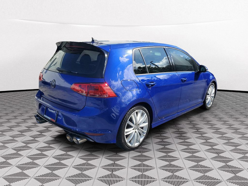 Used 2017 Volkswagen Golf R 4-Door image 6