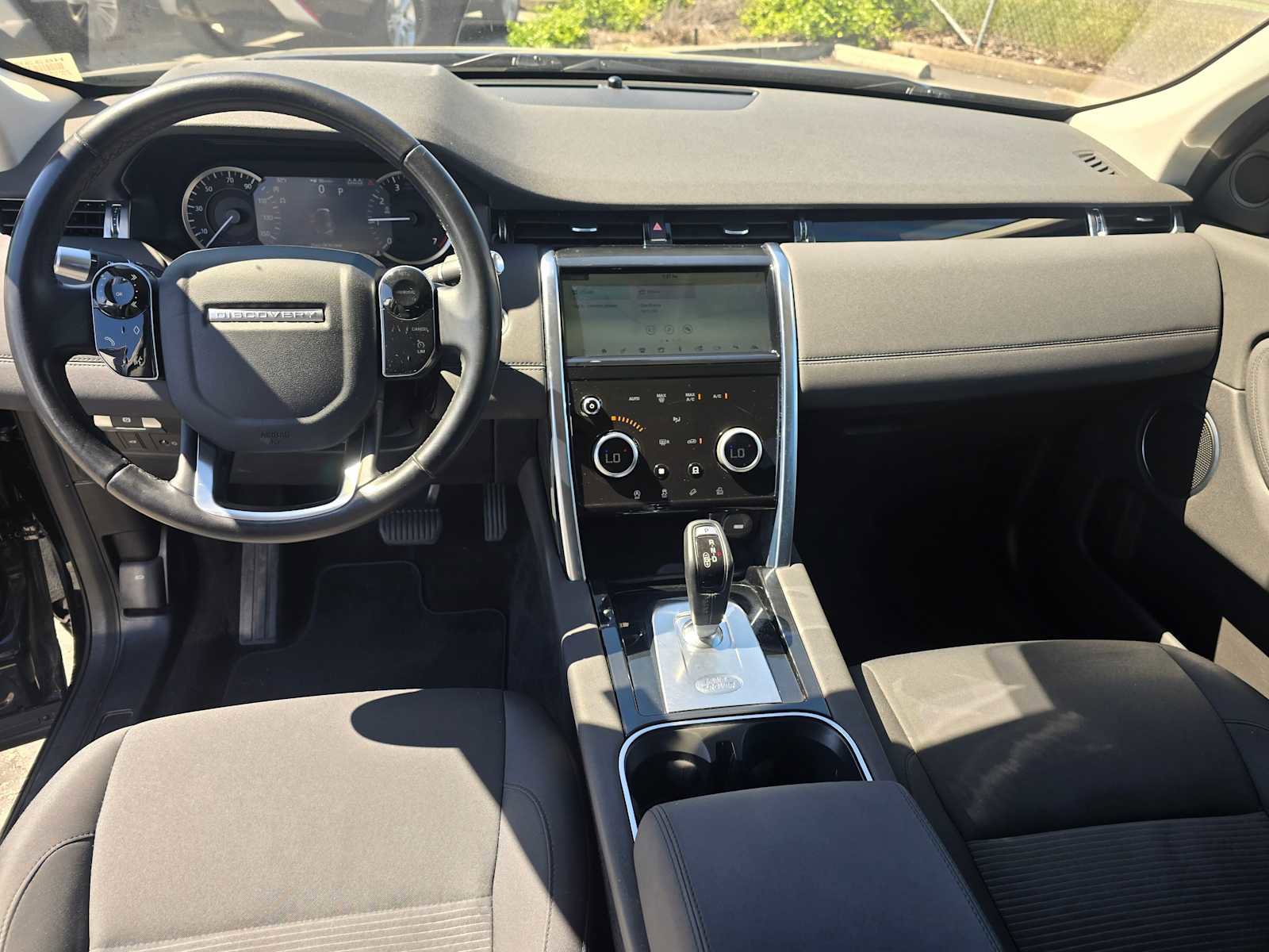 Used 2020 Land Rover Discovery Sport image 21
