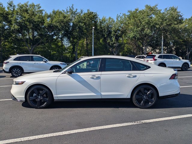Used 2024 Honda Accord Sport image 9