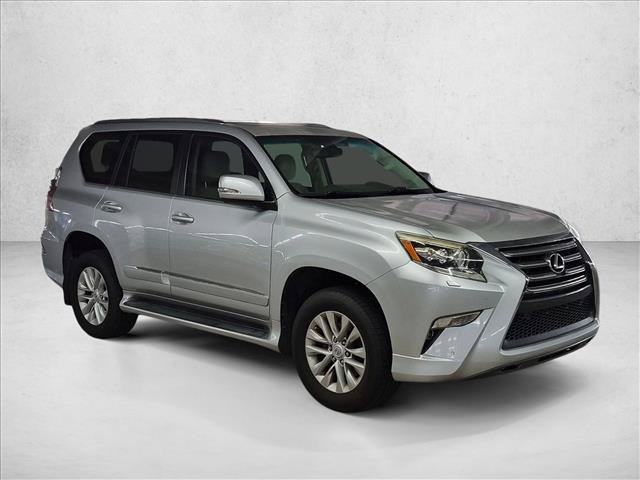 Used 2016 Lexus GX 460 w/ Premium Package AWD/4WD image 3