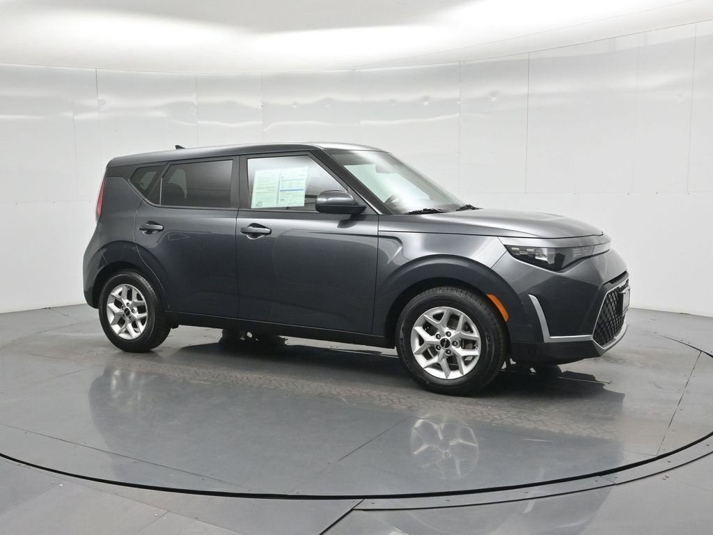 Used 2023 Kia Soul LX w/ Option Group 015 image 24