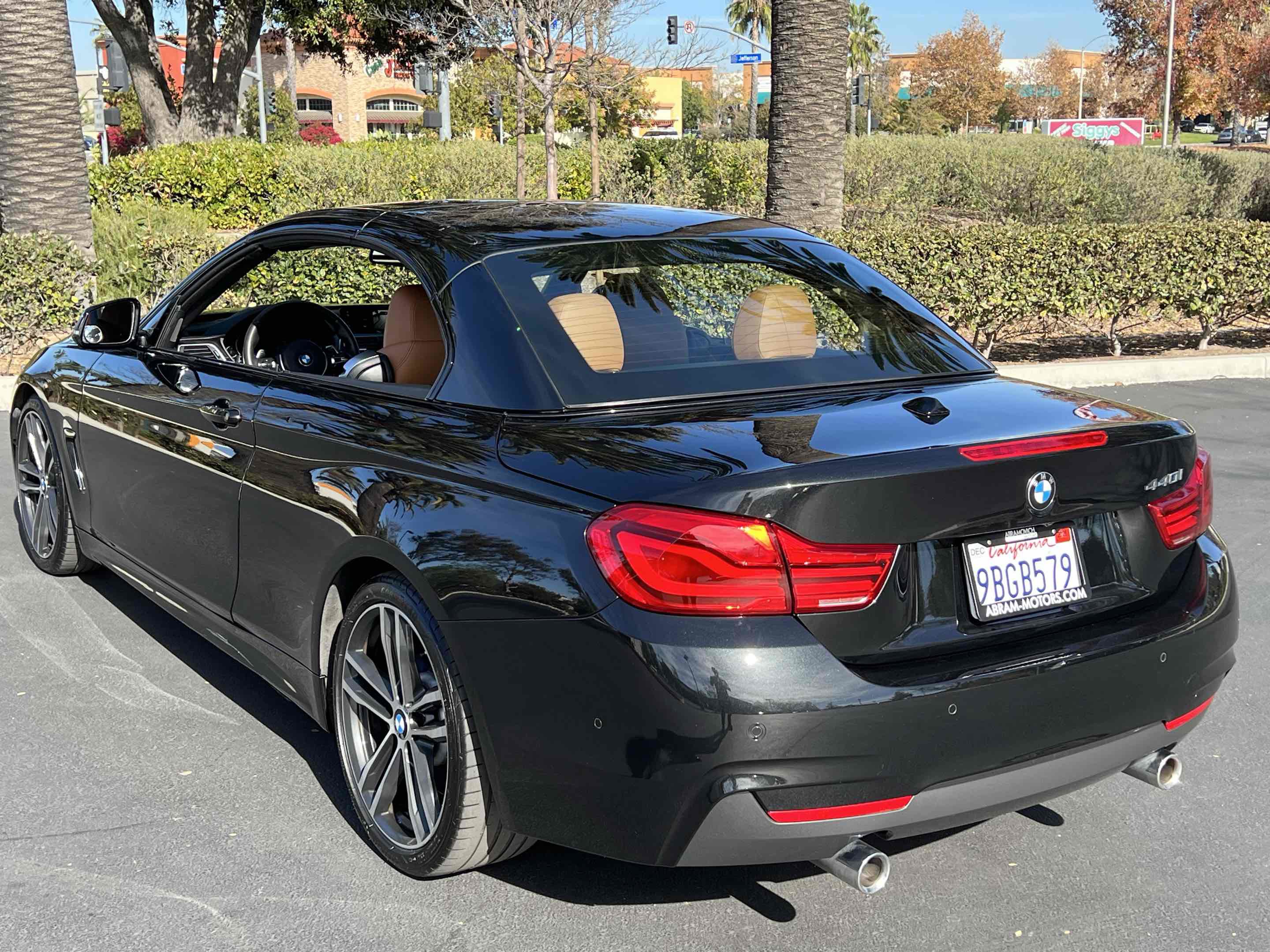 Used 2019 BMW 440i Convertible image 2