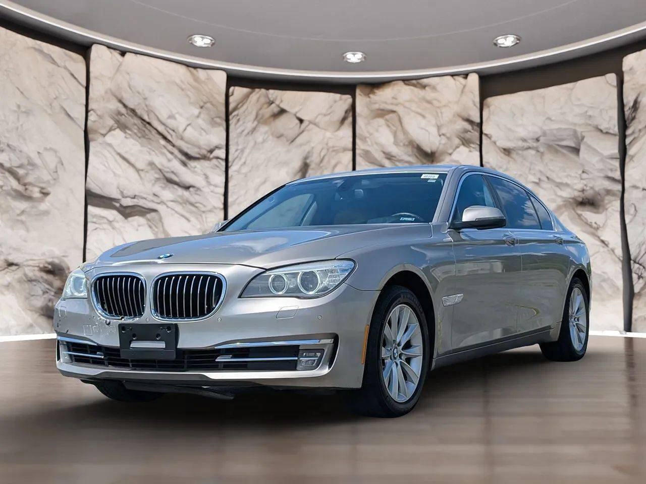 Used 2013 BMW 740Li xDrive AWD/4WD image 2