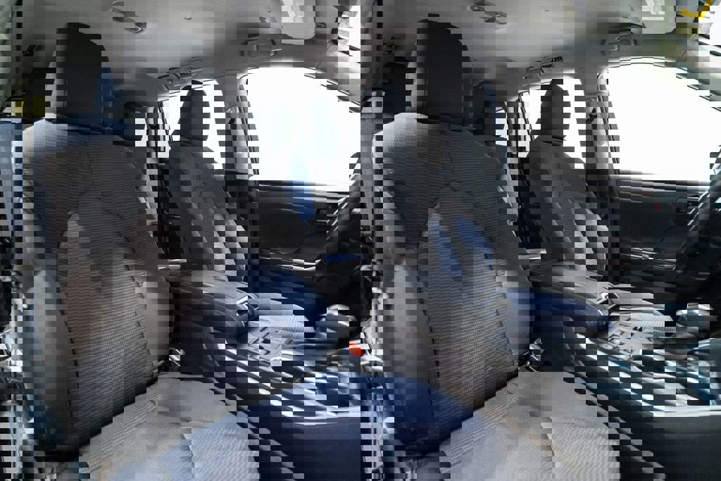 Used 2024 Toyota Highlander LE image 15