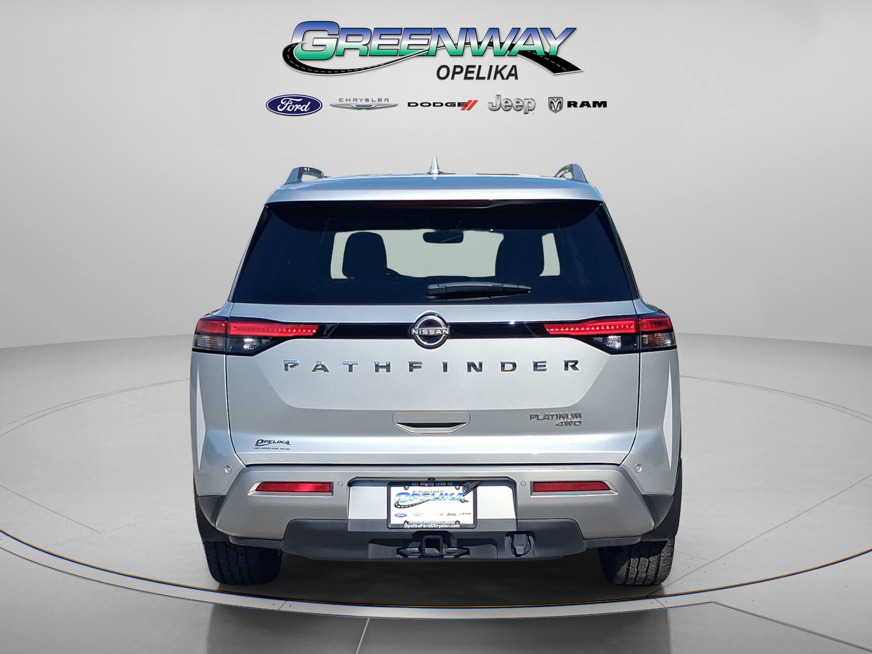 Used 2023 Nissan Pathfinder Platinum AWD/4WD image 6