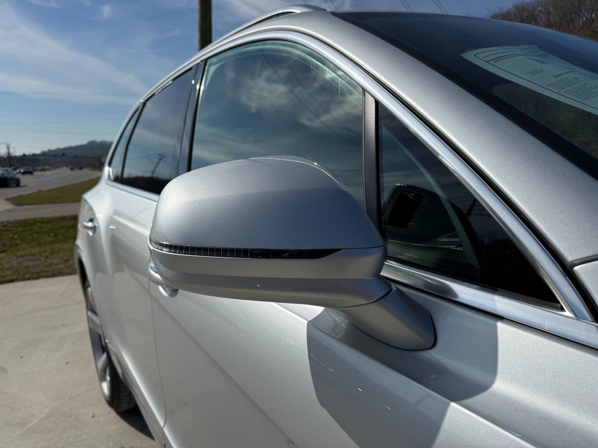 Used 2018 Bentley Bentayga image 38