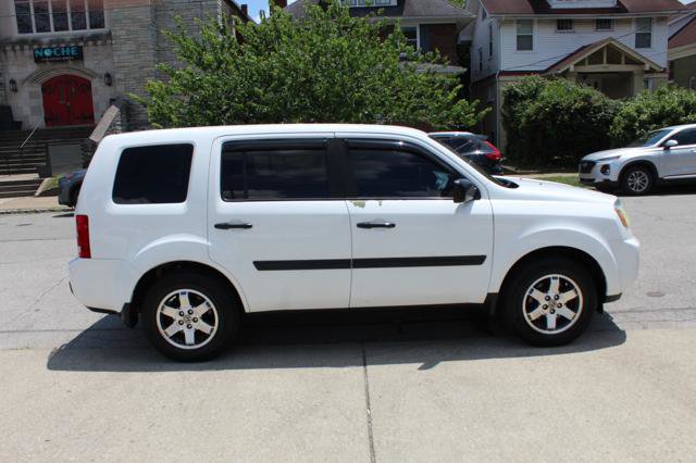 Used 2010 Honda Pilot LX image 4