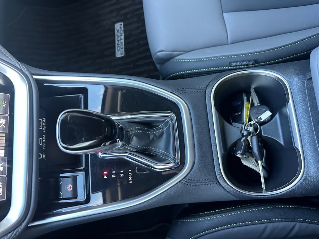 Used 2025 Subaru Outback Onyx Edition image 23