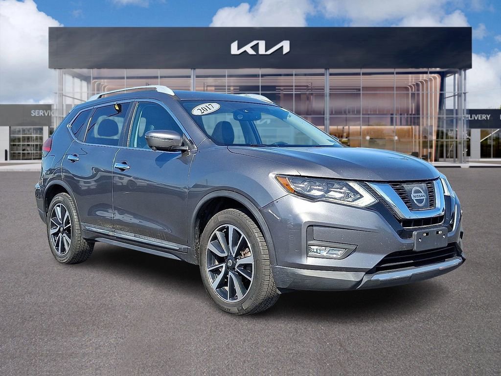 Used 2017 Nissan Rogue SL w/ SL Premium Package