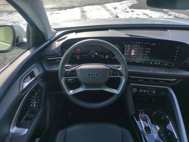 Used 2025 Audi Q5 Premium w/ Convenience Package image 14