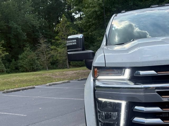 Used 2023 Chevrolet Silverado 2500 High Country w/ Z71 Off-Road Package AWD/4WD image 13
