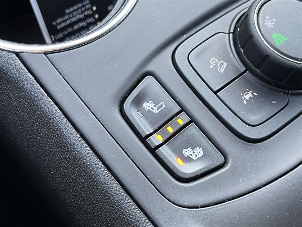 Used 2024 GMC Terrain SLT image 32