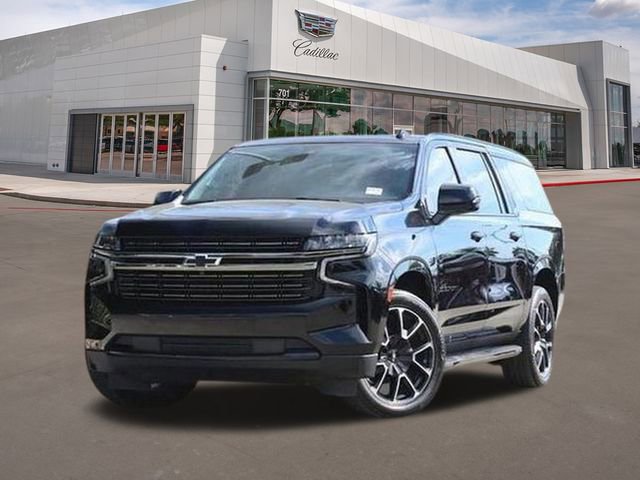 Used 2021 Chevrolet Suburban RST w/ Luxury Package RWD image 1