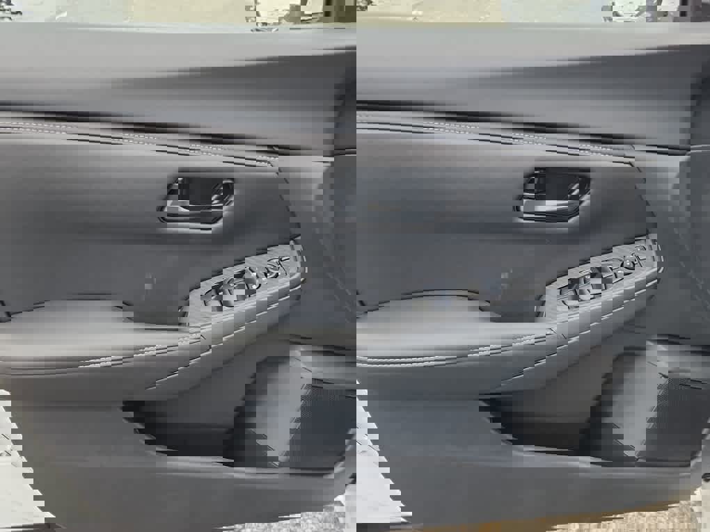 New 2025 Nissan Sentra S image 9