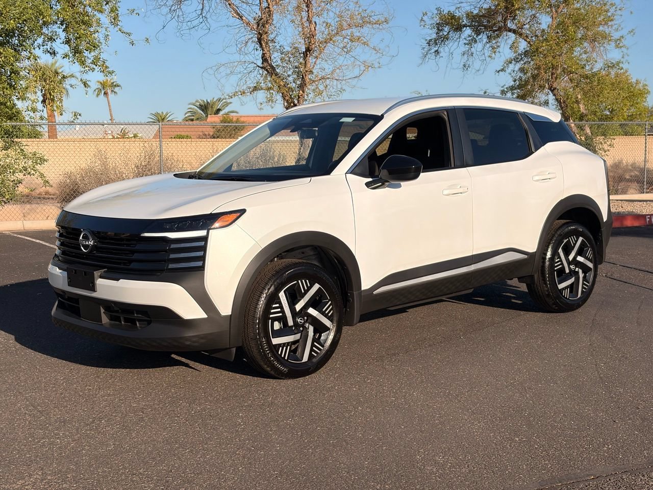 Certified 2026 Nissan Kicks SV FWD image 2