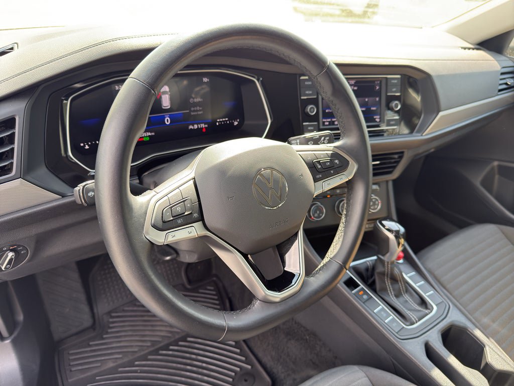 Used 2024 Volkswagen Jetta S FWD image 30