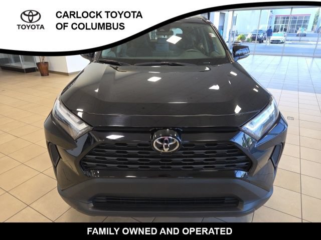 Used 2025 Toyota RAV4 XLE w/ Convenience Package AWD/4WD image 4