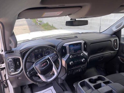 Used 2021 GMC Sierra 3500 SLE w/ Remote Start Package AWD/4WD image 10