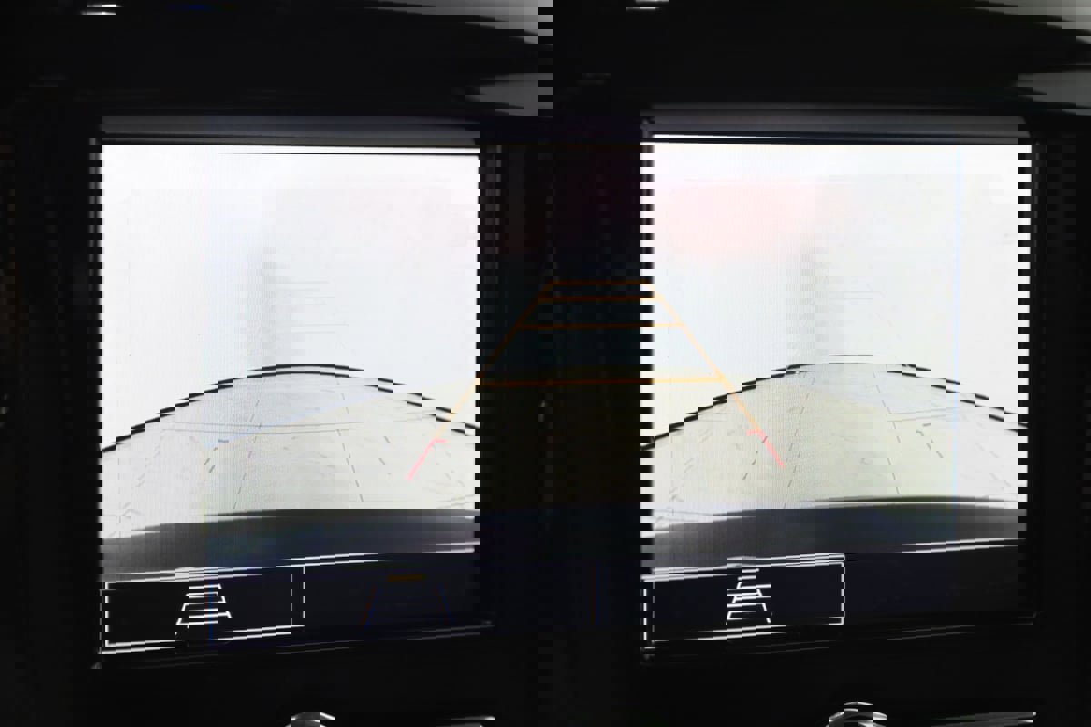 Used 2021 Chevrolet Traverse LS AWD/4WD image 8