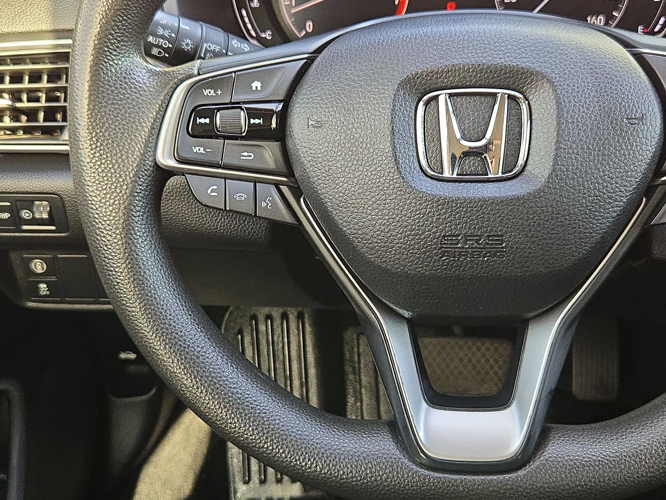 Used 2018 Honda Accord EX image 21