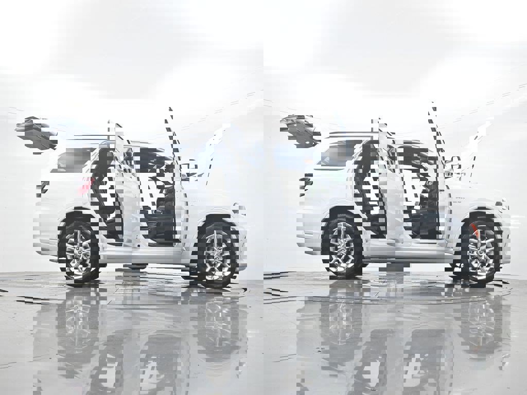 Used 2023 Dodge Durango R/T image 37