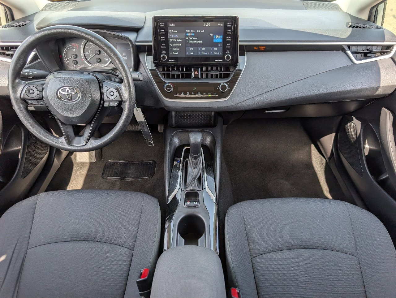 Used 2022 Toyota Corolla LE FWD image 4