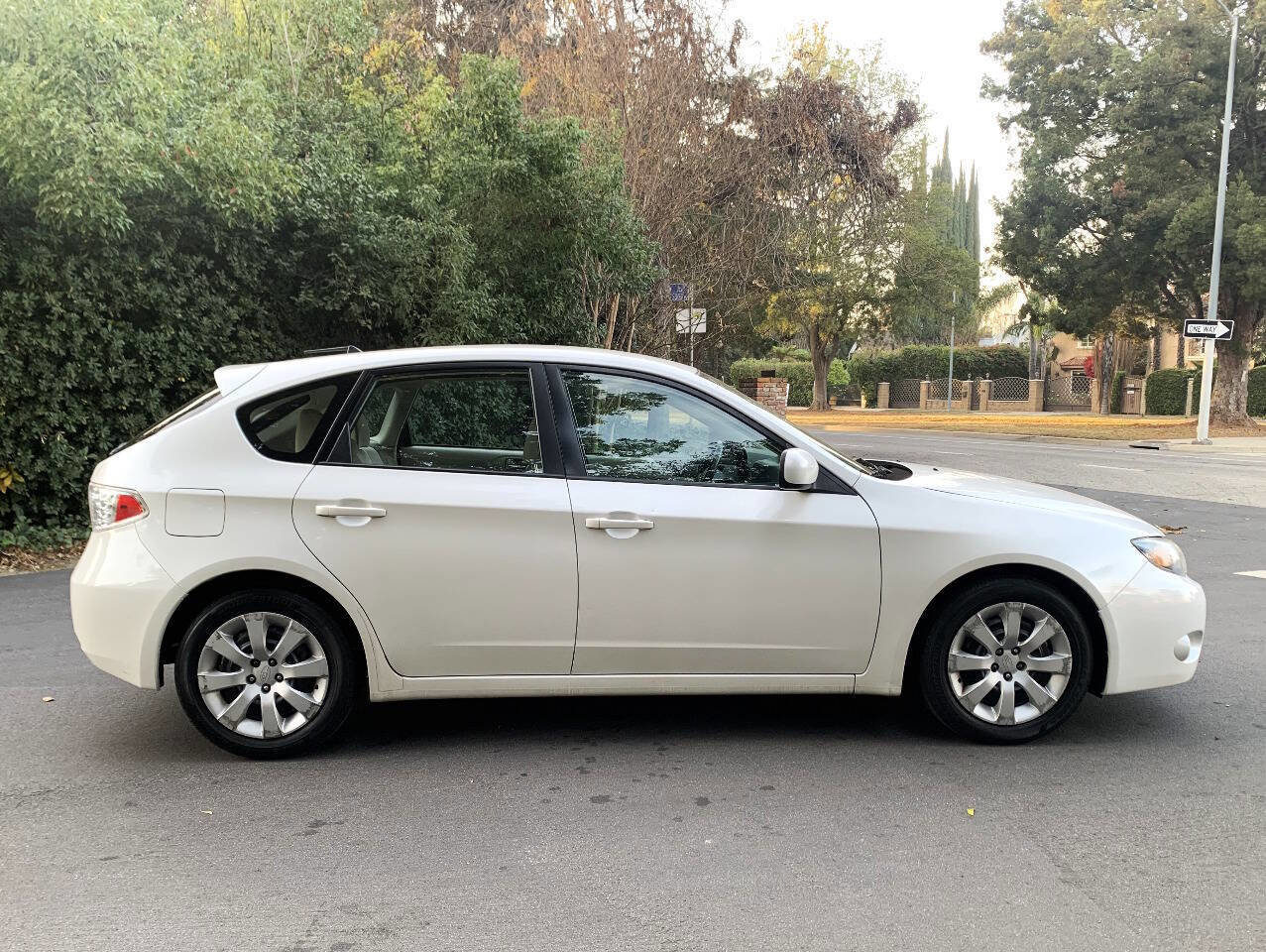 Used 2011 Subaru Impreza 2.5i image 8