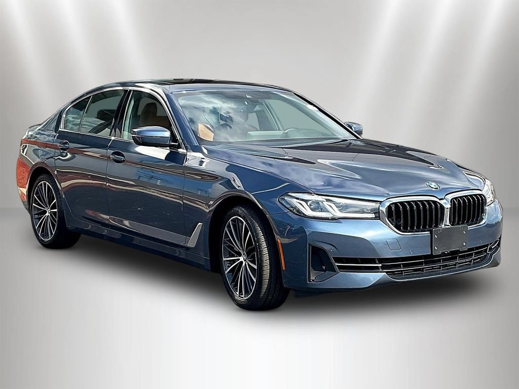 Used 2023 BMW 540i xDrive w/ Premium Package AWD/4WD image 3