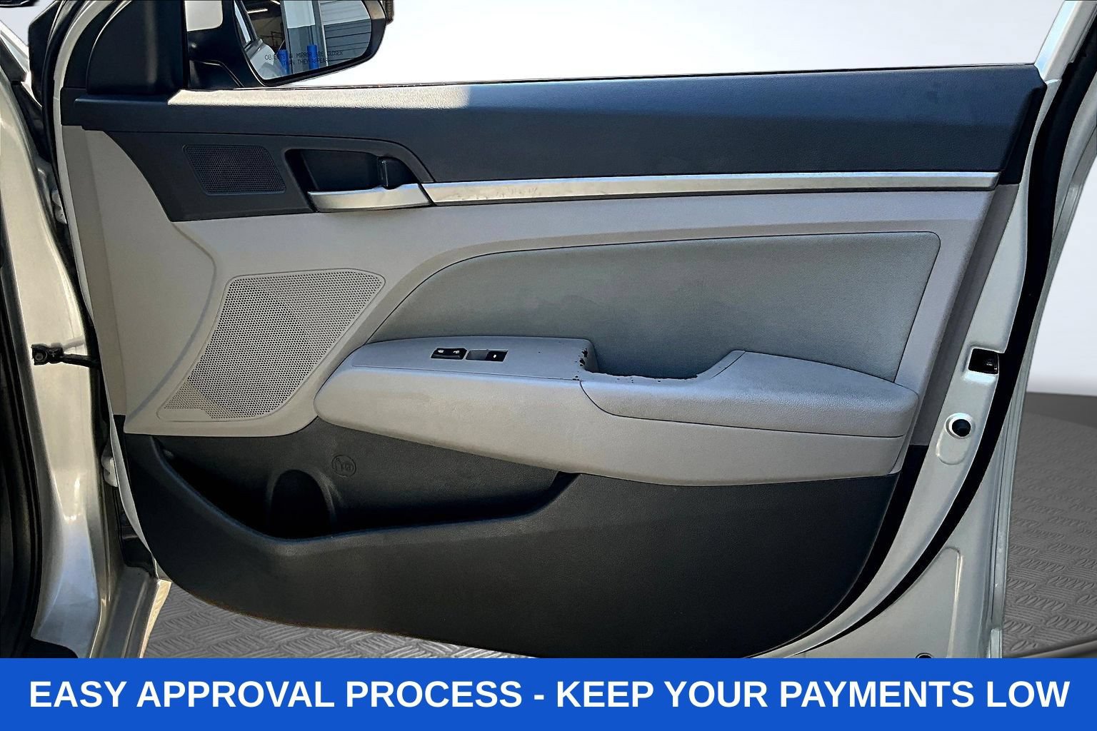 Used 2017 Hyundai Elantra SE FWD image 34