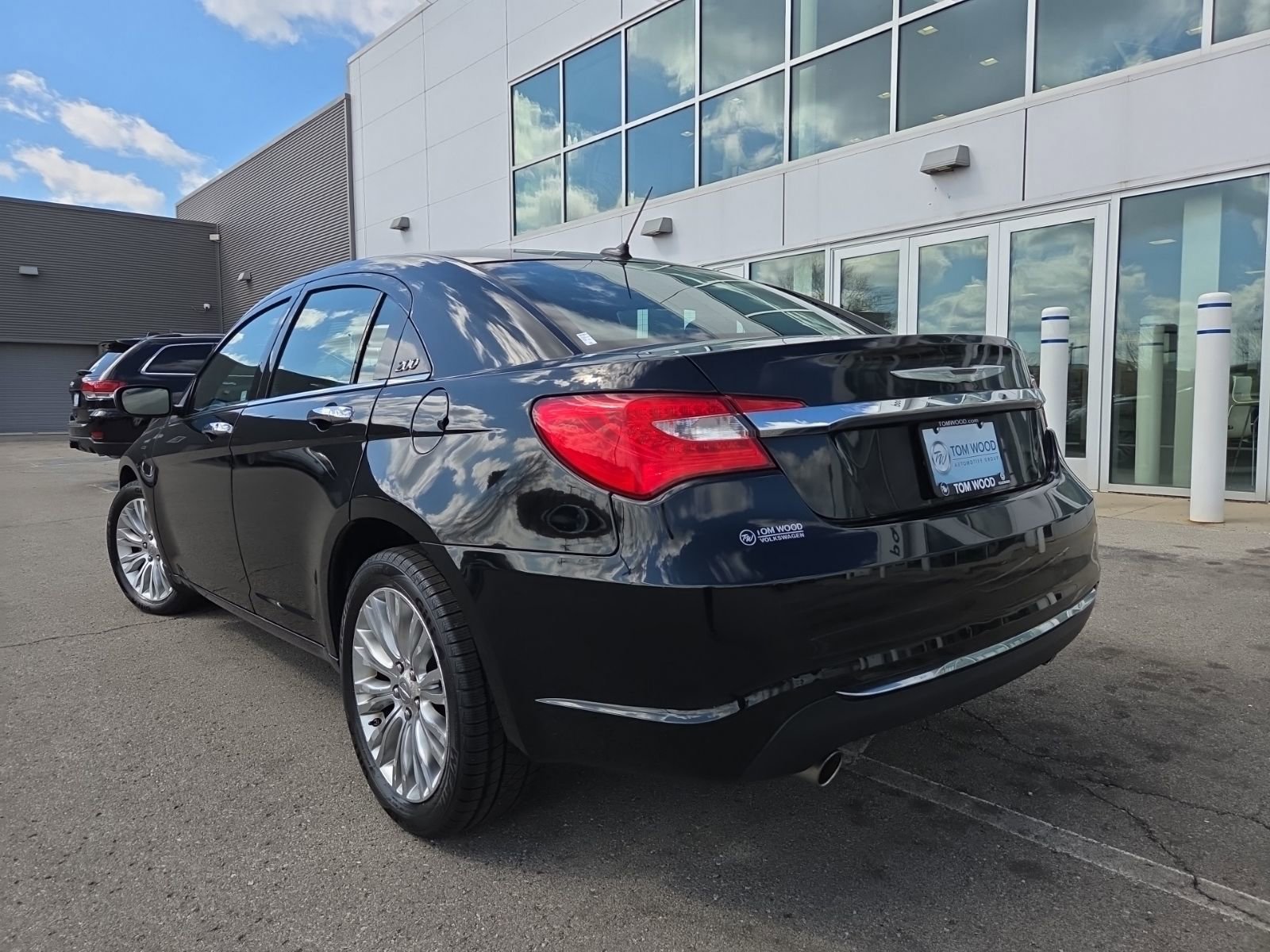 Used 2013 Chrysler 200 Limited image 11