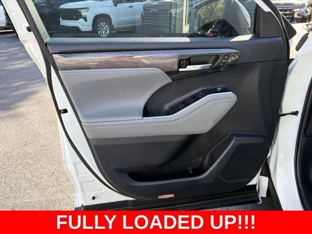 Used 2021 Toyota Highlander Platinum AWD/4WD image 12