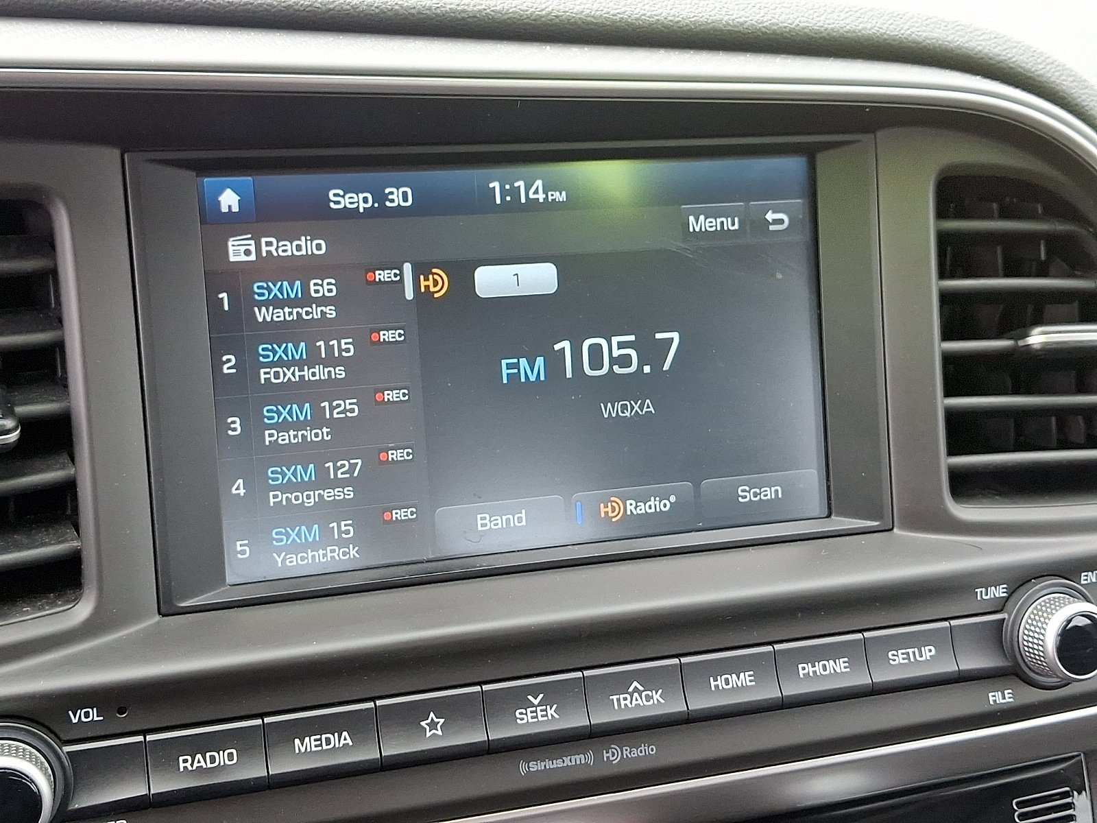 Used 2020 Hyundai Elantra SEL w/ Cargo Package (C1) FWD image 16