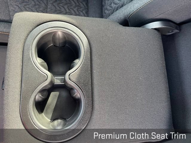 Used 2024 Chevrolet Equinox LT FWD image 38