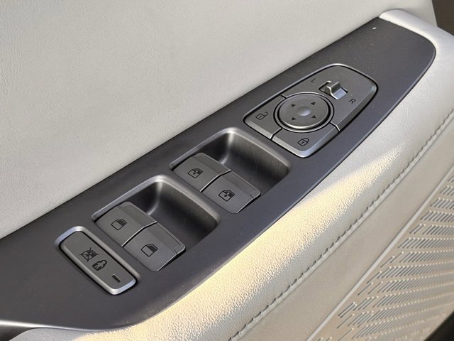 Used 2022 Hyundai Palisade SEL w/ 8P Bench Seat Package image 12