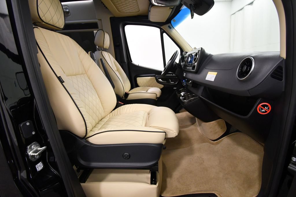 Used 2021 Mercedes-Benz Sprinter 3500 image 21