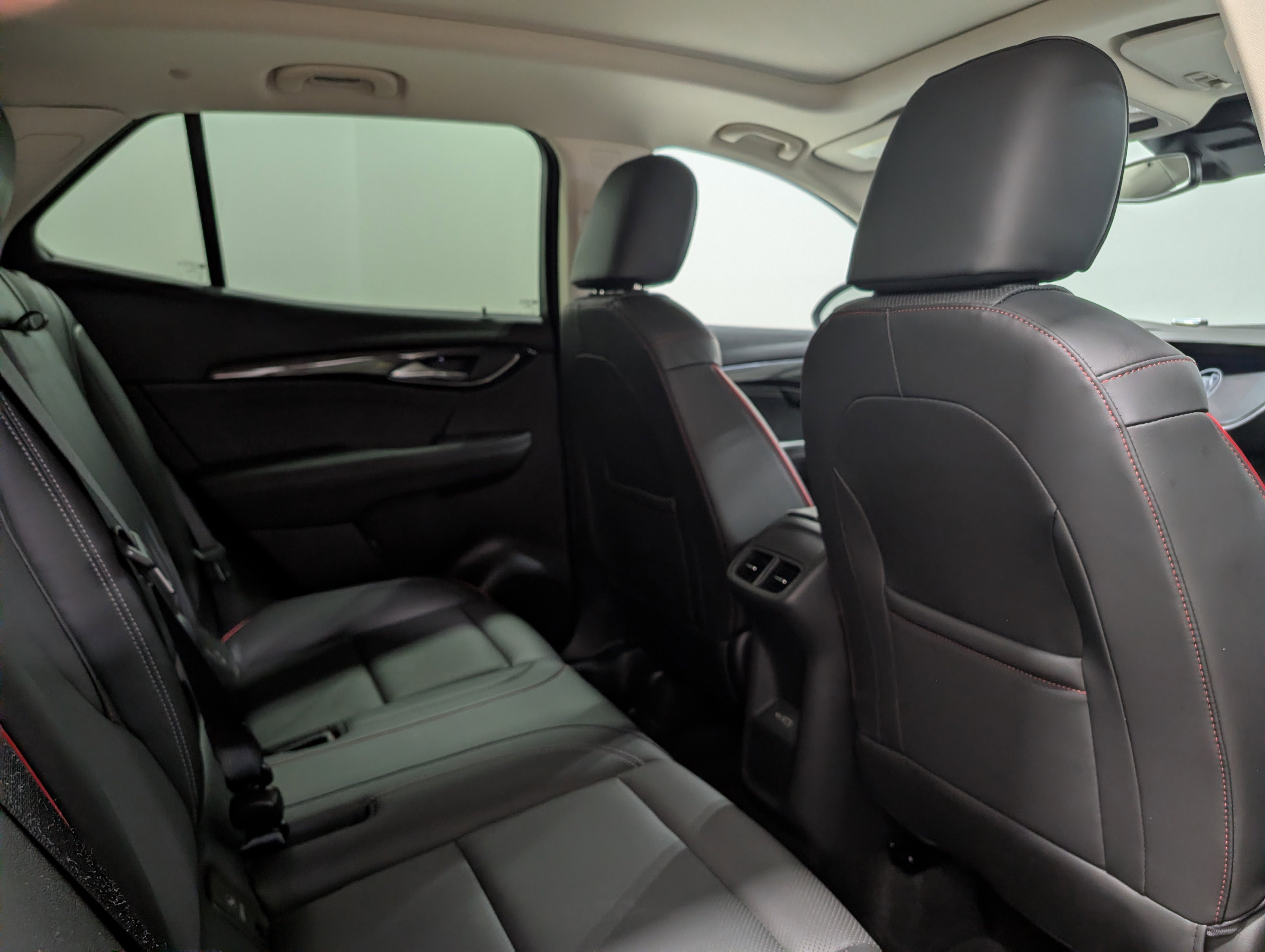 Used 2023 Buick Envision Essence w/ Sport Touring Package AWD/4WD image 16