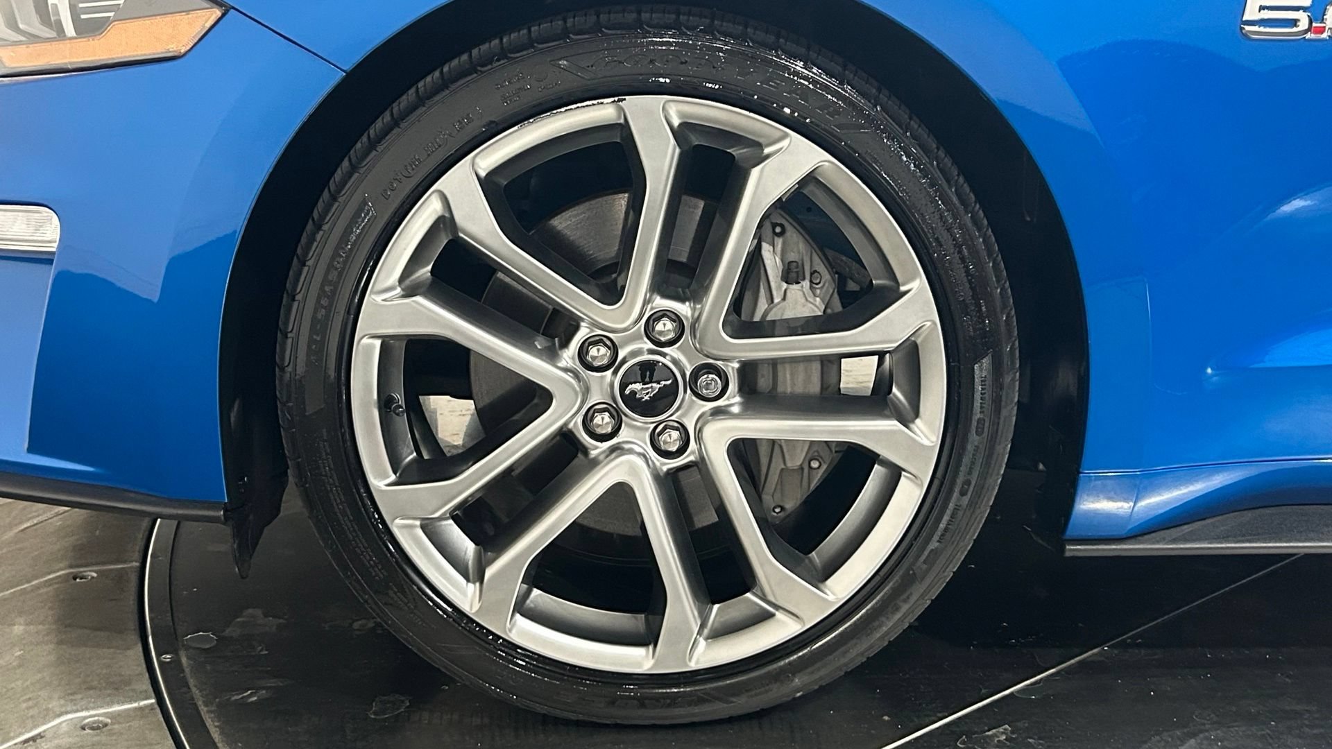 Used 2019 Ford Mustang GT Premium RWD image 35